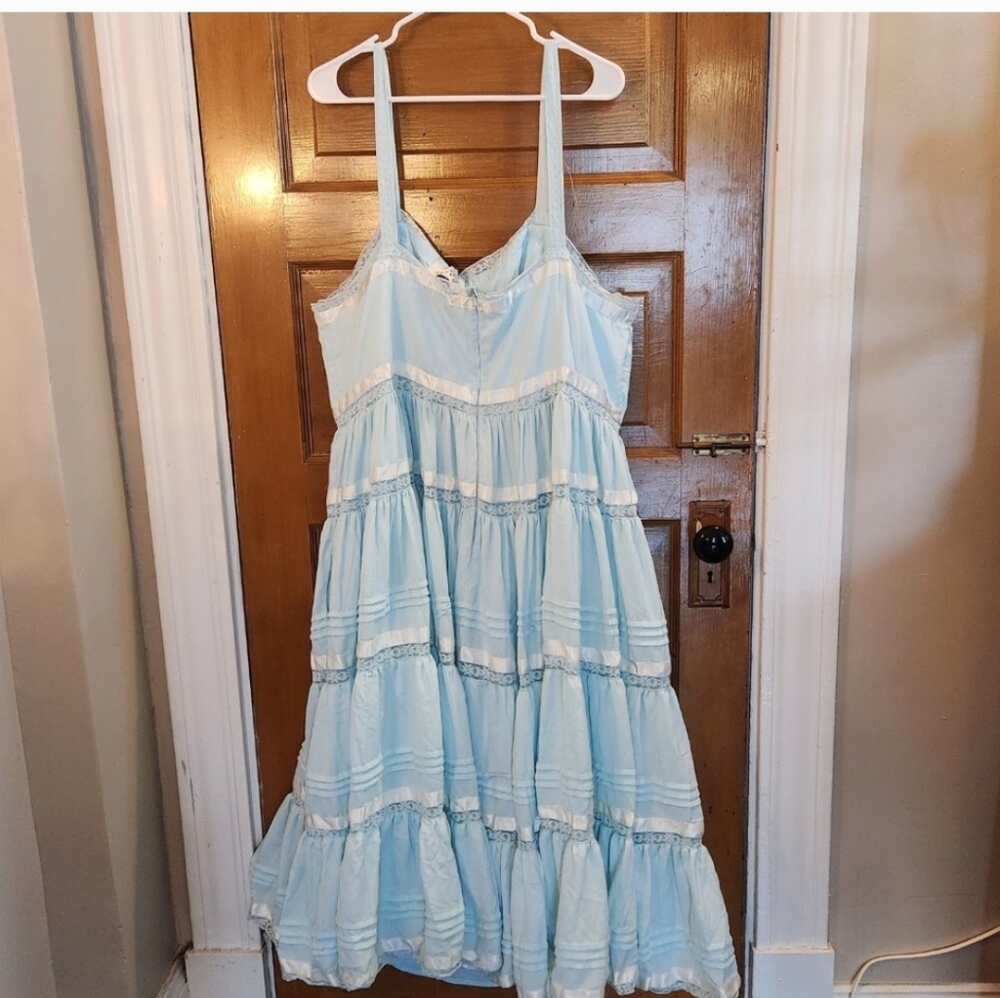 Jessakae Dores Dress - Picture 2 of 4
